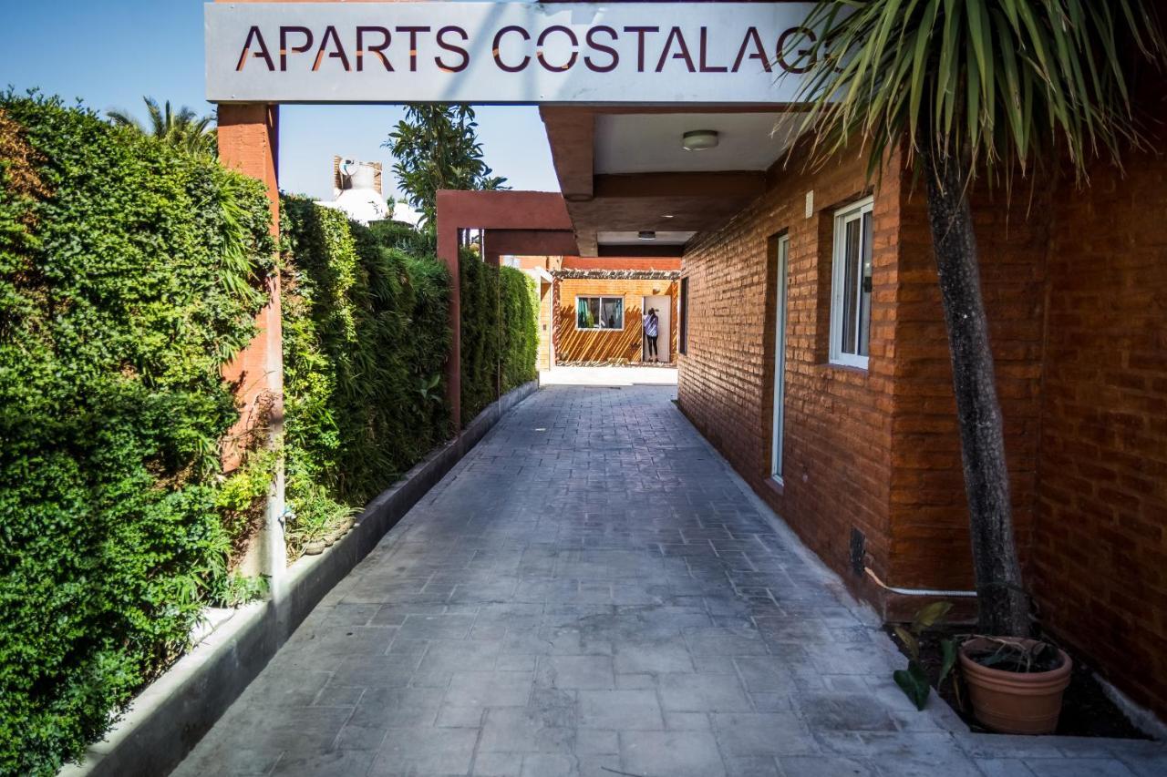 Costalago Suites- By Hvh Вила Карлос Пас Екстериор снимка